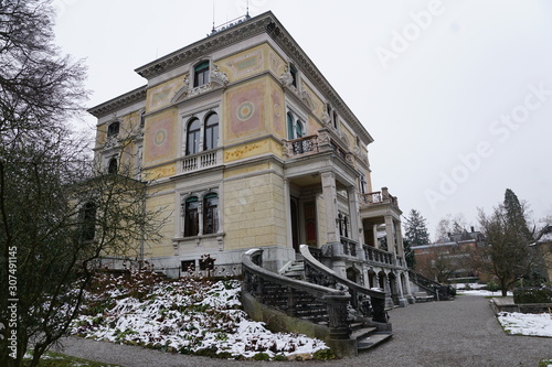 Patumbah villa in Zürich in der schweiz photo