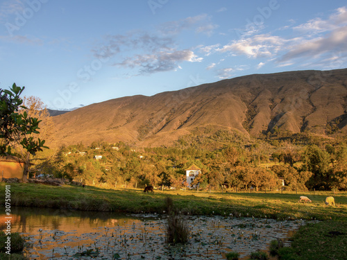 Photos View of the central Andean mountains of Iguaque and the farmlands near the colonial town of Villa de Leyva, in the Ricaurte Province, part of the Boyacá Department of Colombia