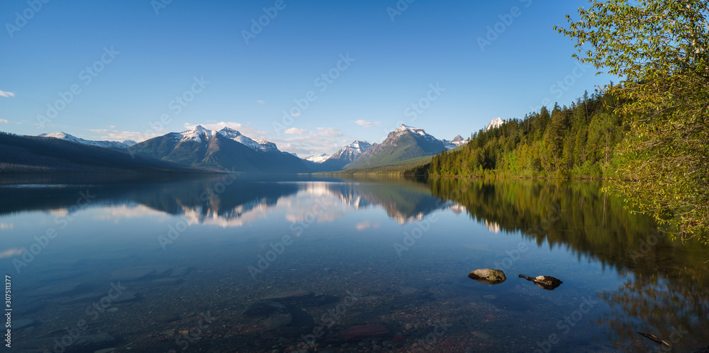 Fototapeta premium Lake McDonald in Glacier National Park, Montana