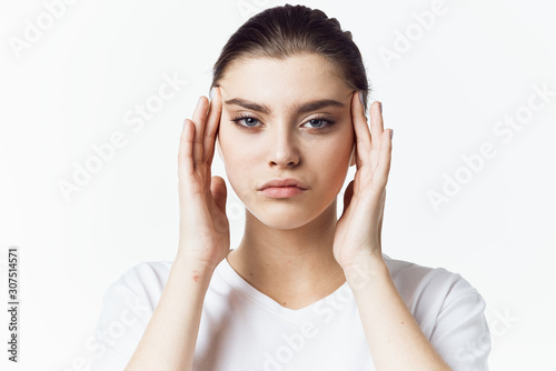 Wallpaper Mural portrait of young woman Torontodigital.ca