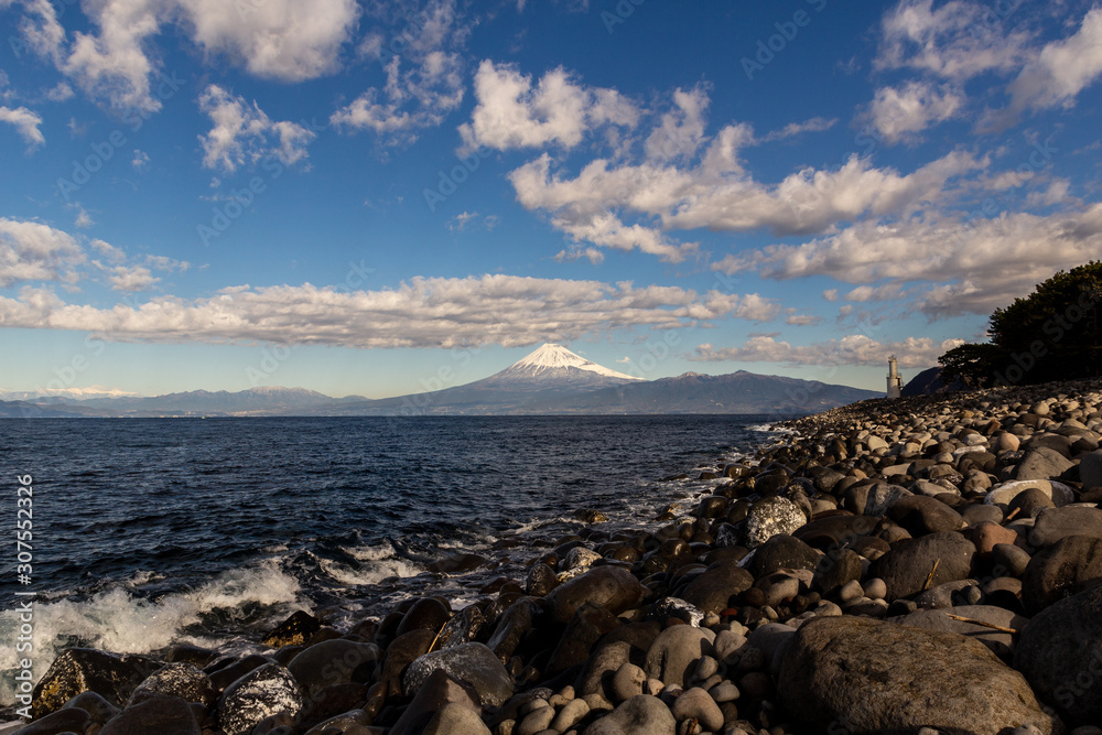 大瀬崎から駿河湾越しの富士山