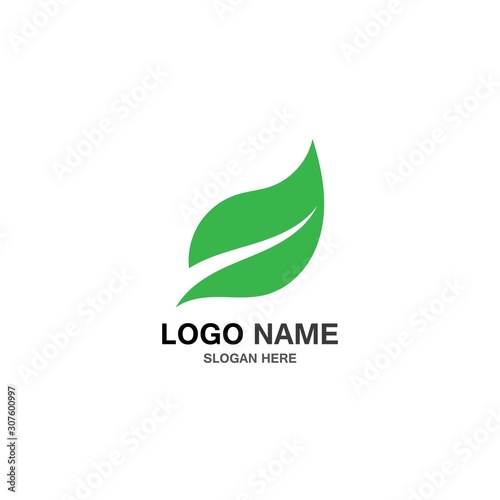 Green leaft ecology nature vector illustration