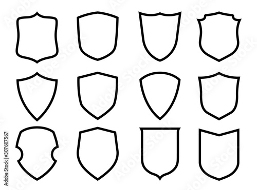 Obraz na płótnie Vector Shield icon. Heraldic shields, security black labels. Knight award, medieval royal vintage badges isolated vector. w salonie