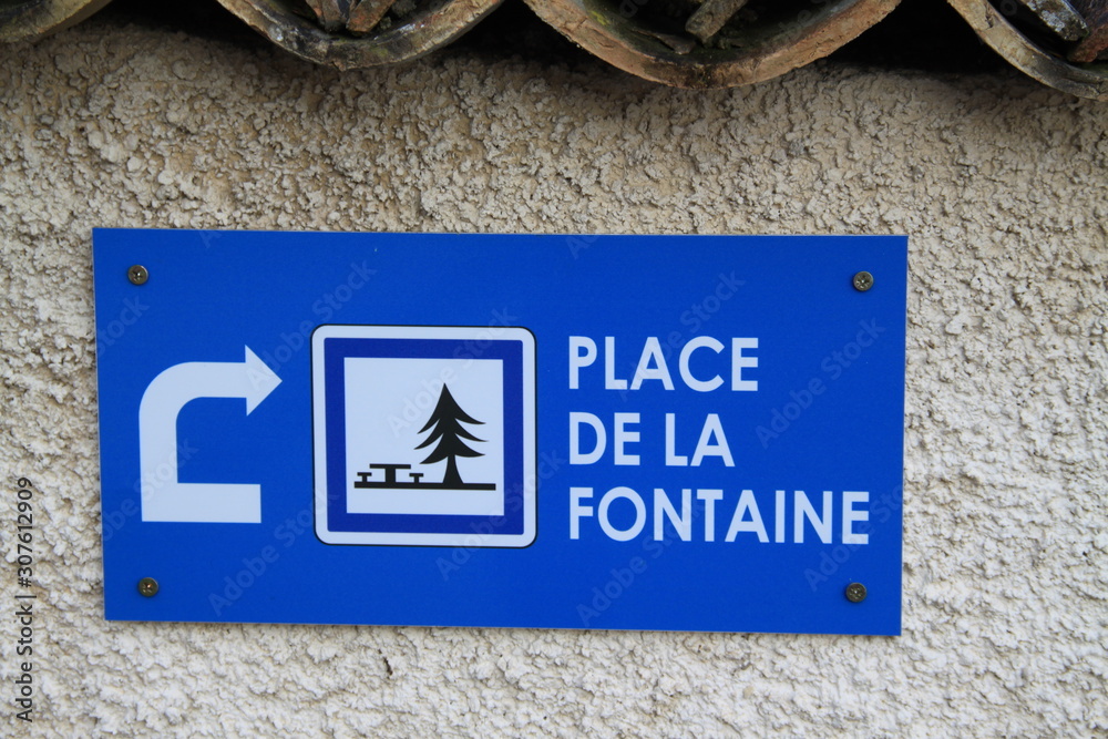 Fototapeta premium Place de la fontaine