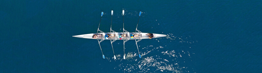 Crédence de cuisine Sport Canoë aviron lac tropical vue aérienne  © aerial-drone