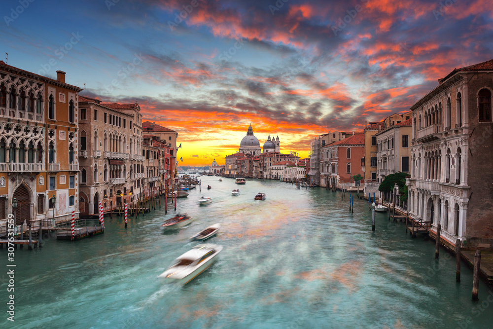 Beautiful sunset over the Venice city with Santa Maria della Salute Basilica, Italy