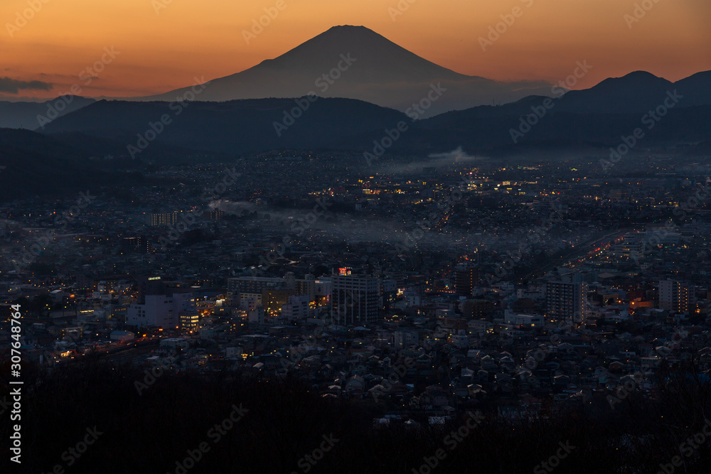 富士山と秦野市