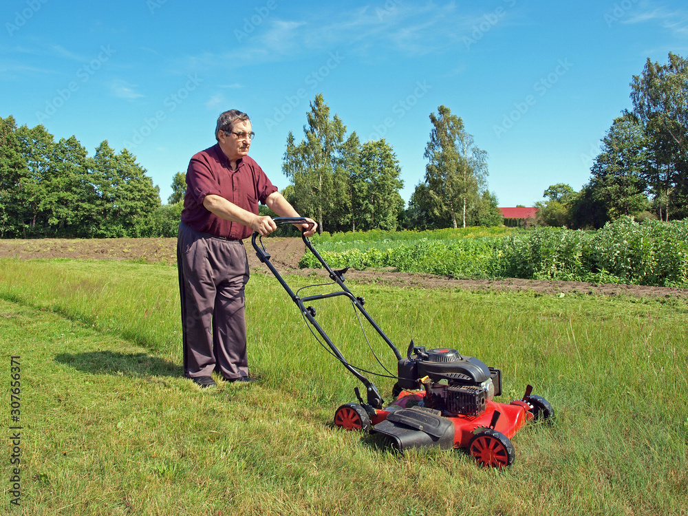 Grass mower Grass mower