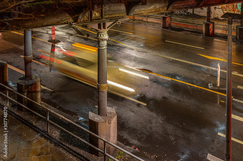 Photography Berlin bei Nacht, Yorck Brücken, Kreuzberg Schöneberg, Taxi