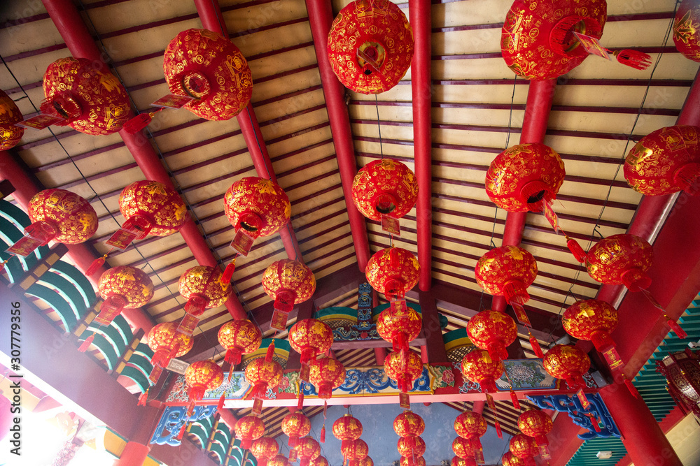 chinese red lanterns as decoration and a characteristic in a conghucu temple