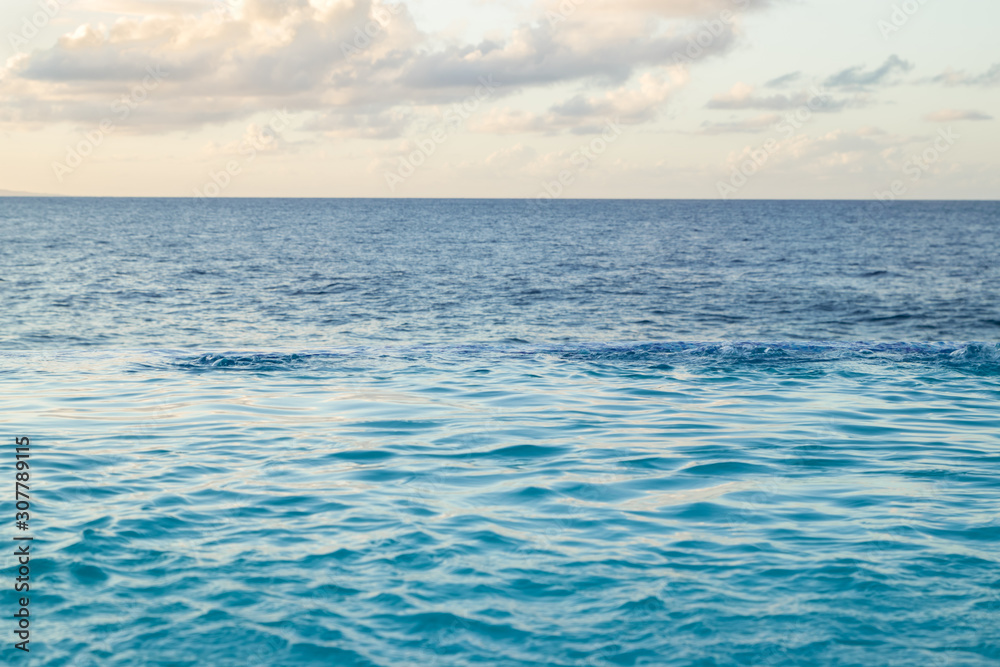 sea ​​and sky and clouds