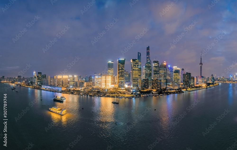 Fototapeta premium Panoramic aerial photographs of the night view of Lujiazuno City, Shanghai, China