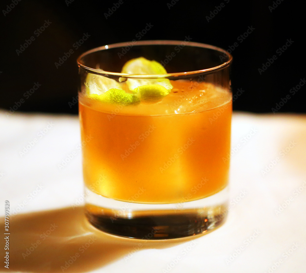Photo macro of a delicious cocktail alcohol Photo macro of a delicious cocktail alcohol