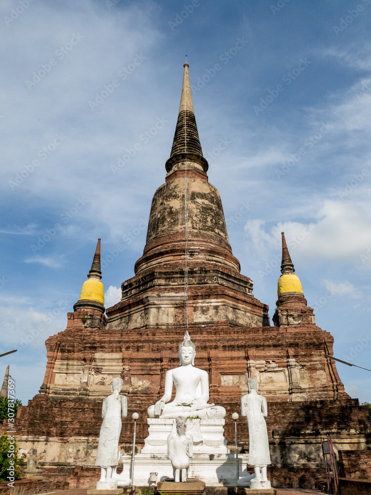 Fototapeta premium Pagoda at Wat Yai Chai Mongkhon temple of archaeological park in Ayutthaya Thailand.