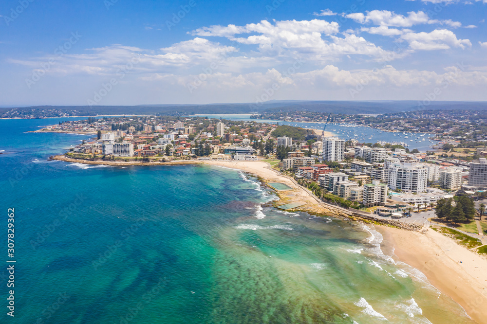 Fototapeta premium Aerial view of Cronulla and Cronulla Beach in Sydney’s south, Australia on a sunny day 