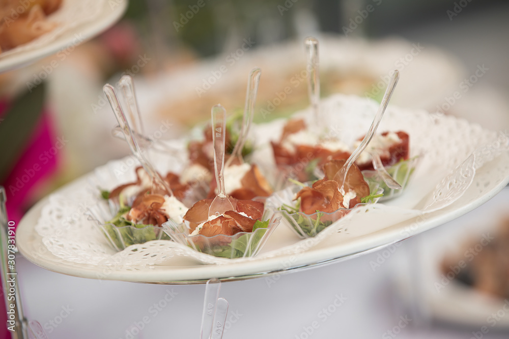bocconcini di bresaola e formaggio con rucola