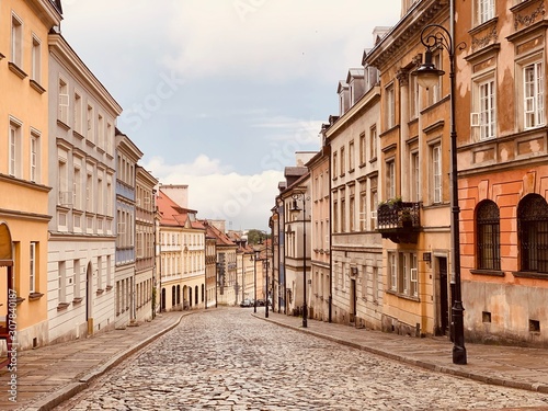 Fototapeta stara ulica w Warszawie