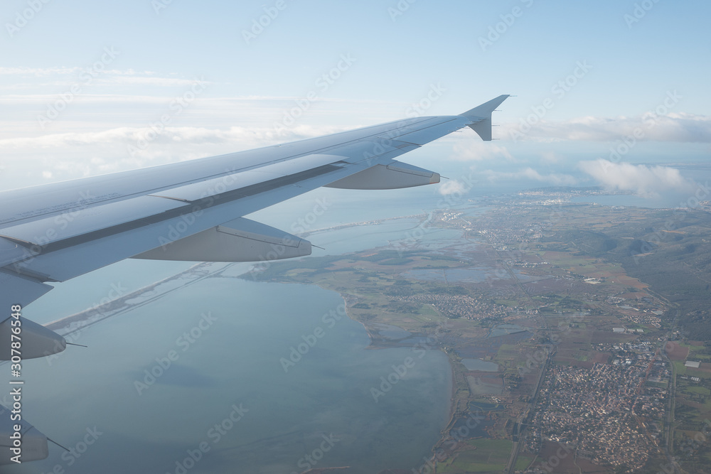 Avion dans le ciel