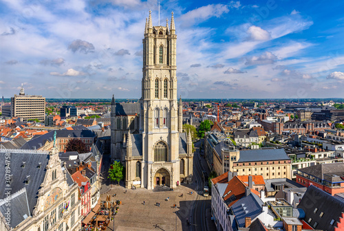 Fényképezés The Saint Bavo Cathedral (Sint-Baafs Cathedral) Gothic cathedral in Ghent (Gent), Belgium