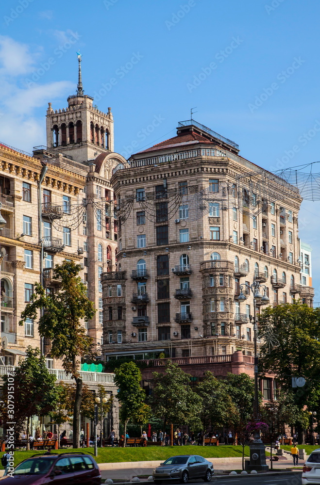 Obraz premium Old building in Kiev