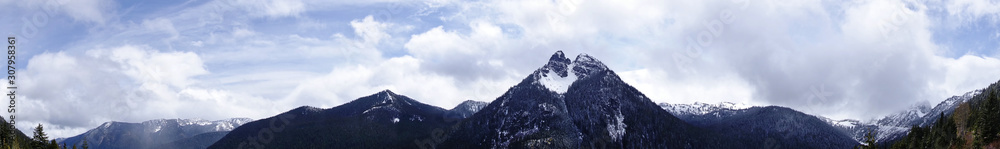 Some mountains in Washington.