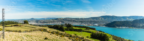 ニュージーランド　ダニーデンの展望台からの街並みとオタゴ港