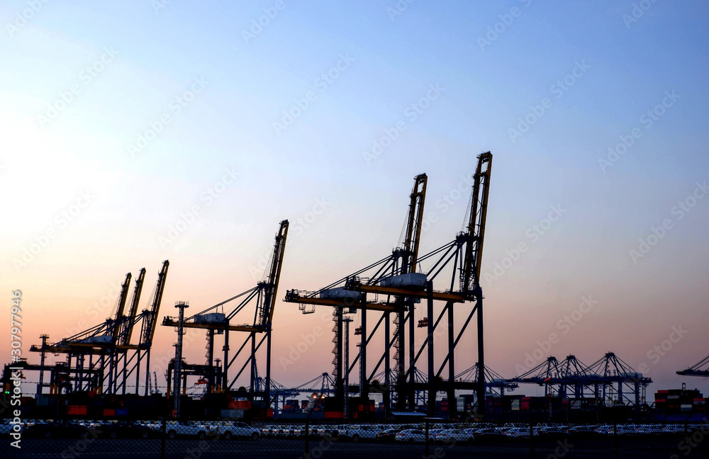 Harbor container lifting cranes Import products and export to foreign countries.
