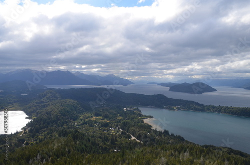 Paisaje  Monta  a  Lago