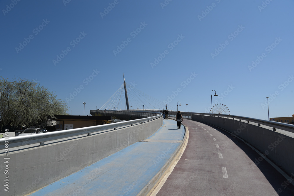 Naklejka premium Ponte del Mare in Pescara, Abruzzo, Italy