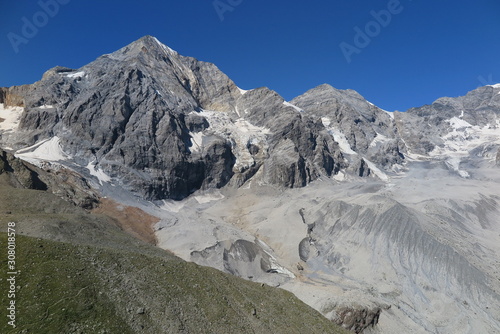 Blick auf das Ortlermassiv  photo