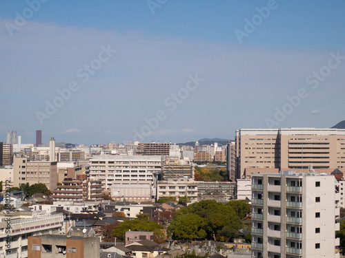 都市と青空