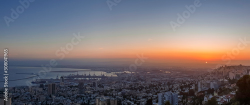 Fotografie View from the Mount Carmel to City of Haifa, Harbour and Industrial Zone