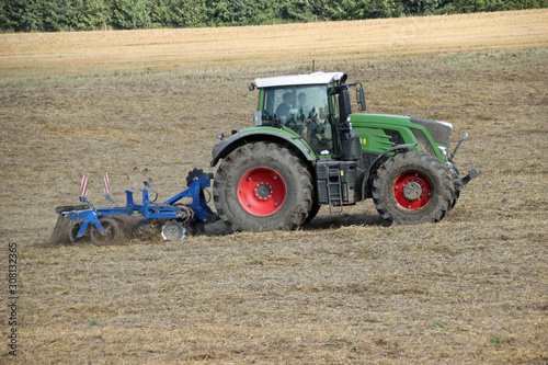 Traktor, Bodenarbeit