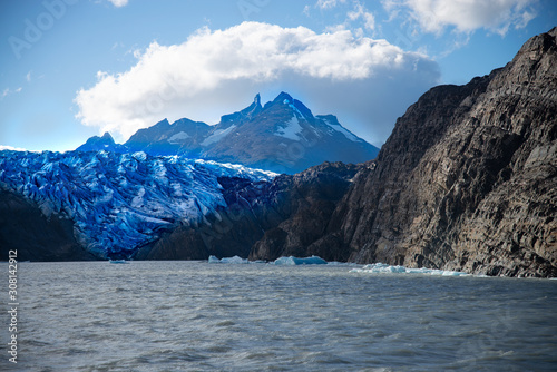 Glacier du Lac Grey © victor