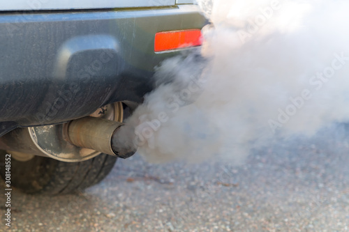 Canvastavla Car Exhaust Smoke Closeup