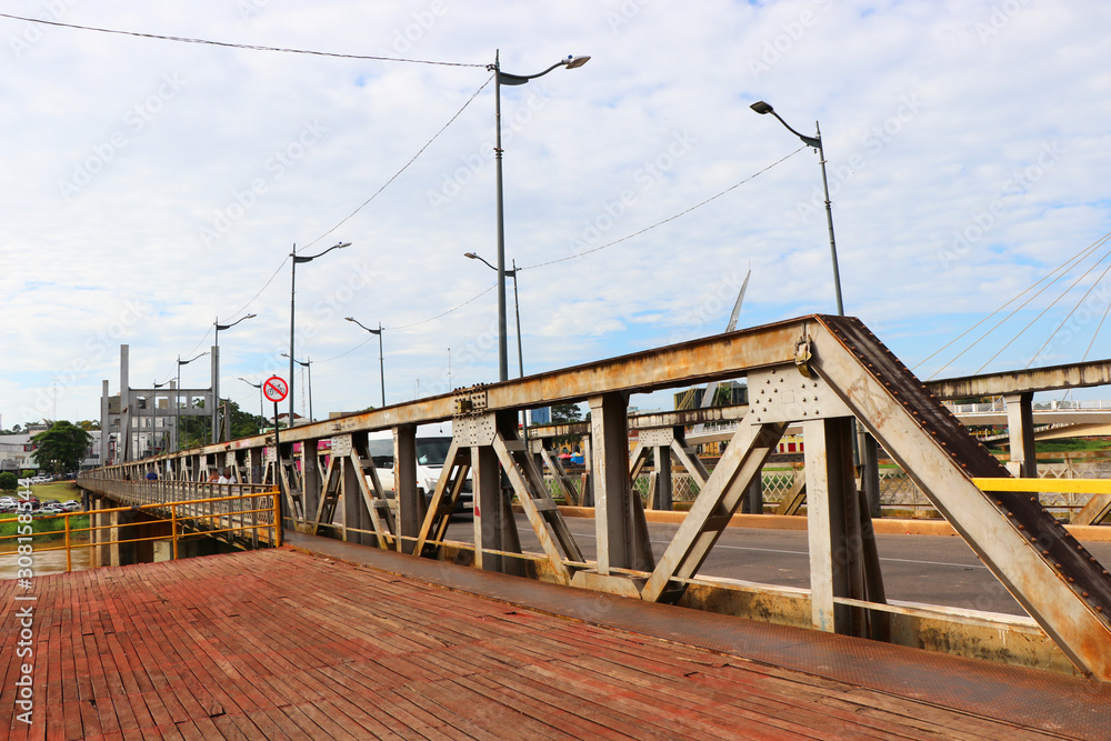 Juscelino Kubitschek Metal Bridge
