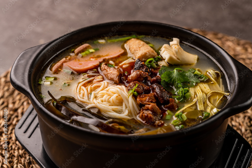 Yunnan bridge noodle Yunnan bridge noodle
