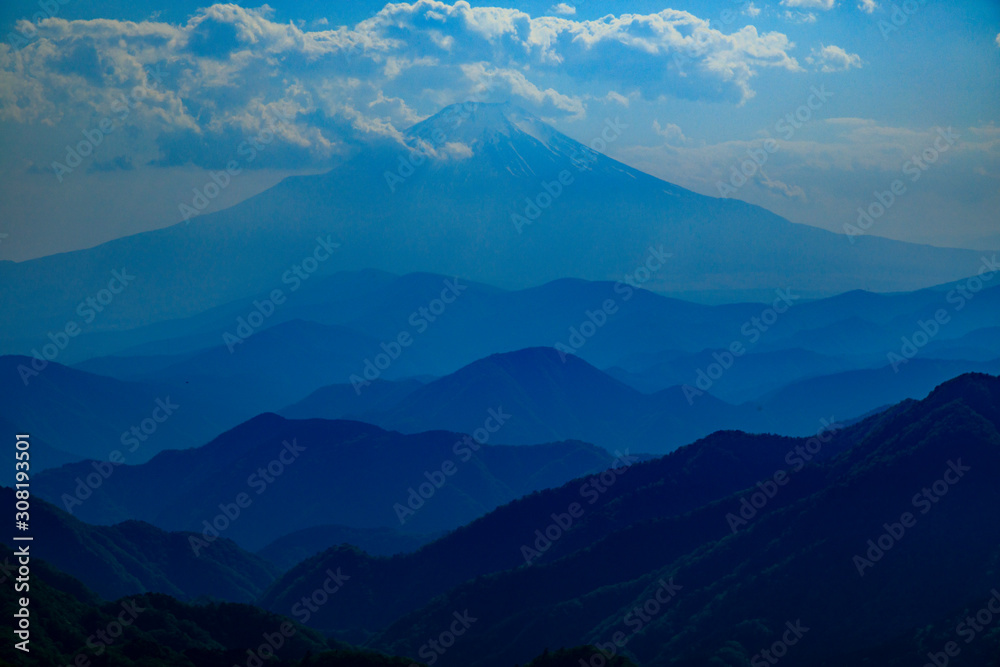 Fototapeta premium 蛭ヶ岳、丹沢山、塔ノ岳 63