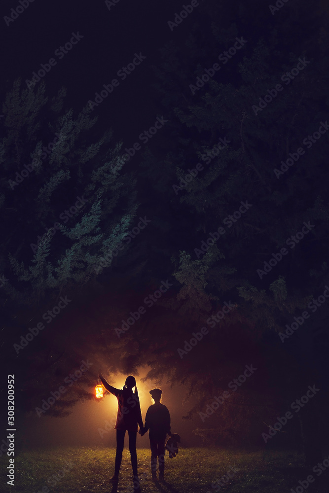 Fototapeta premium Children in the forest