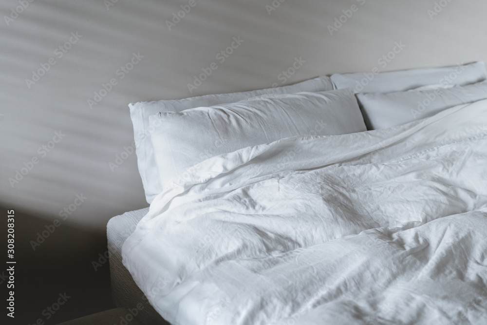quilt bed white pillows on white bed in bedroom quilt bed white pillows on white bed in bedroom