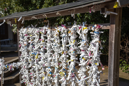 Wallpaper Mural 神社のおみくじ Torontodigital.ca