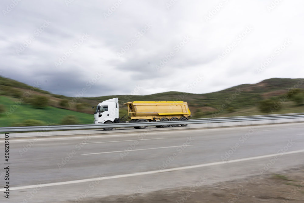 Dump Truck Panning