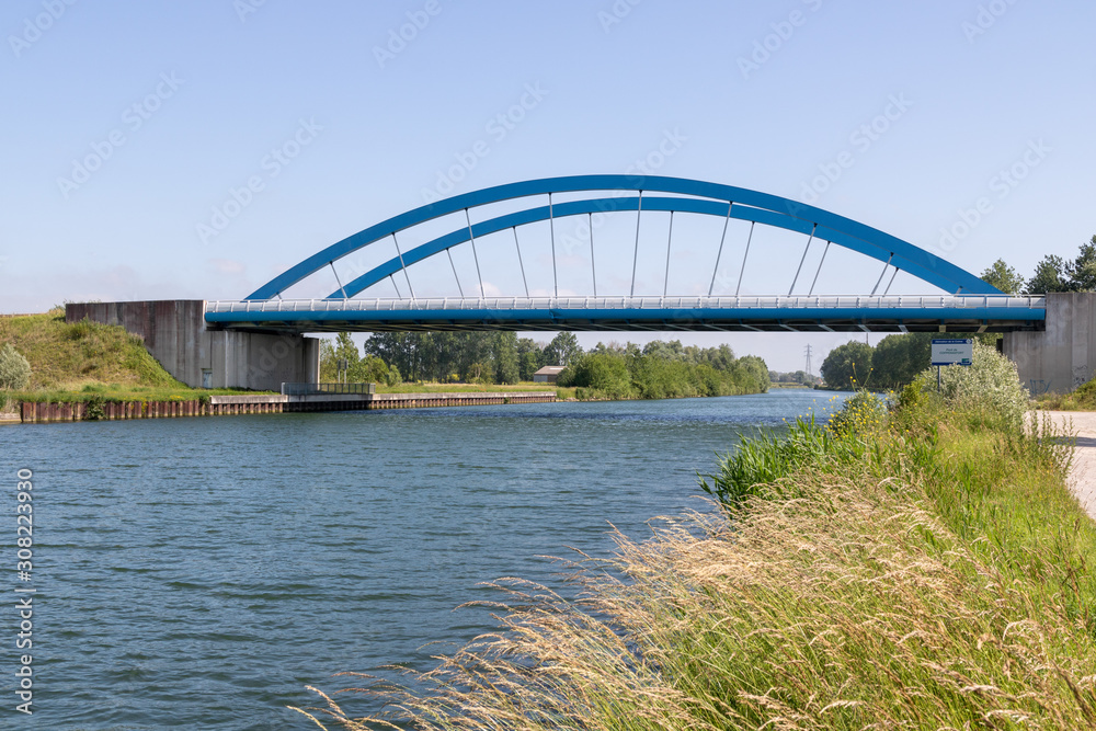 Pont de Coppenaxfort sur la dérivation du Canal de la Haute Colme Stock Photo Adobe Stock Pont de Coppenaxfort sur la dérivation du Canal de la Haute Colme Stock Photo Adobe Stock