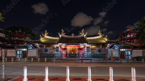 Night view of Thian Hock Ke...