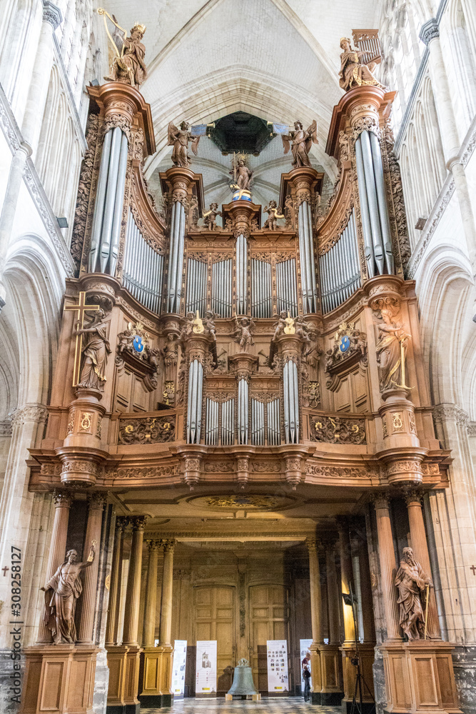Les orgues de la Cathédrale de Saint-Omer