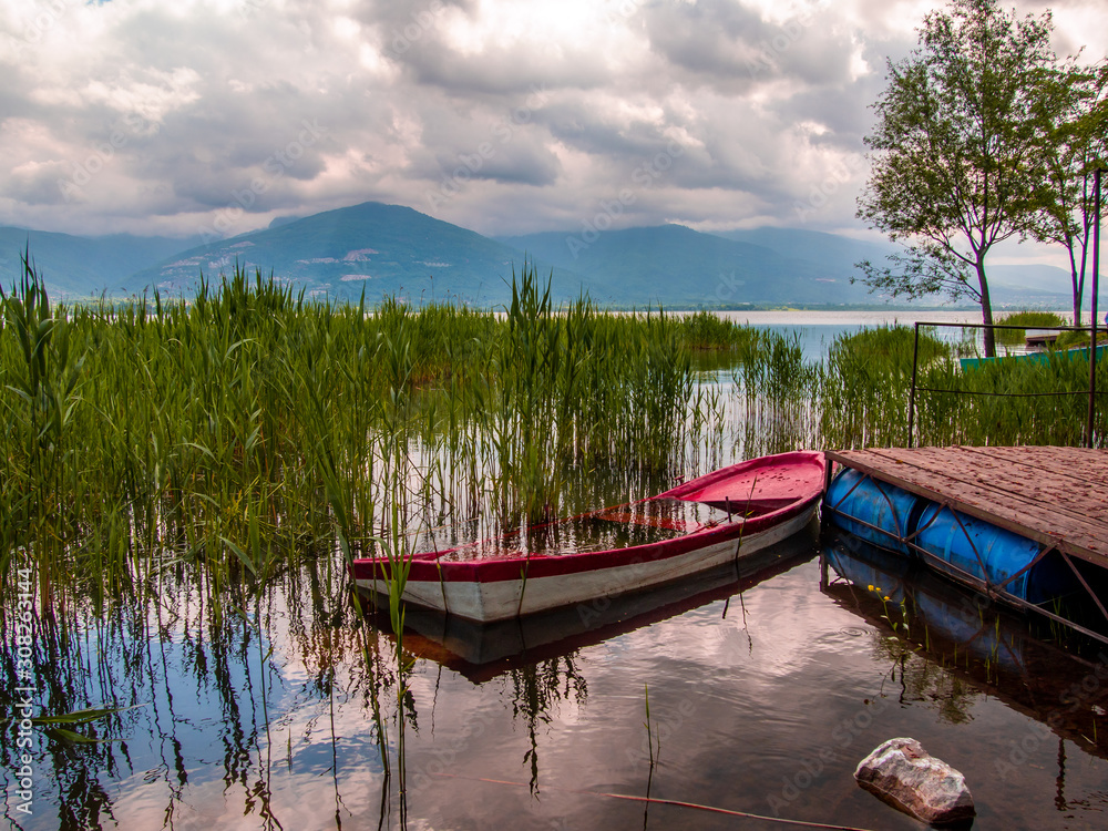 a photo frame from lake sapanca