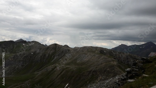Fototapeta Naklejka Na Ścianę i Meble -  Grossglockner Mountain