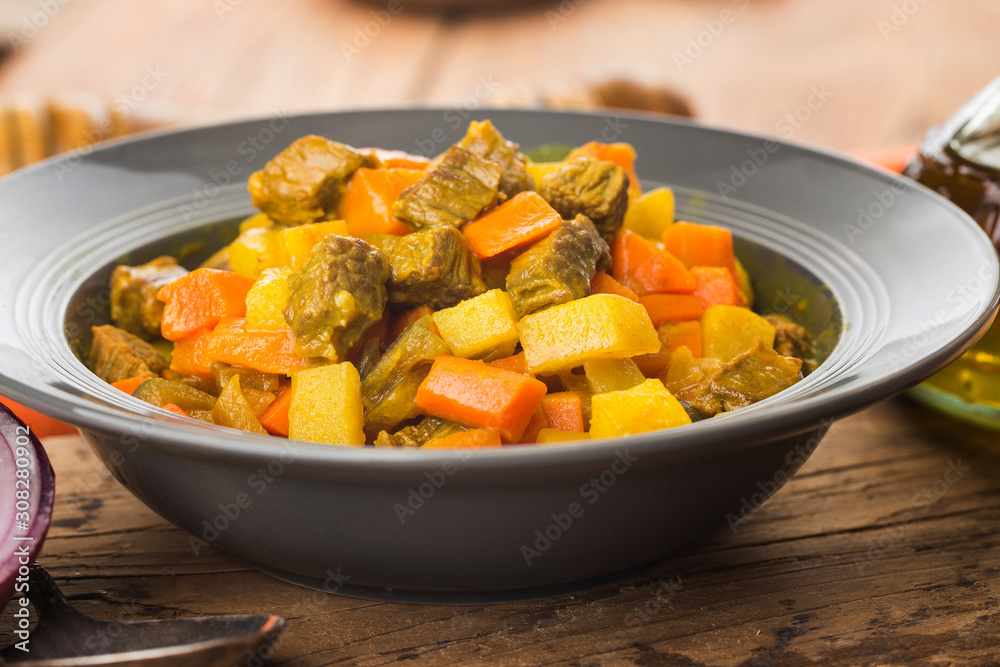 Curry beef brisket, curry potato, curry carrot Curry beef brisket, curry potato, curry carrot