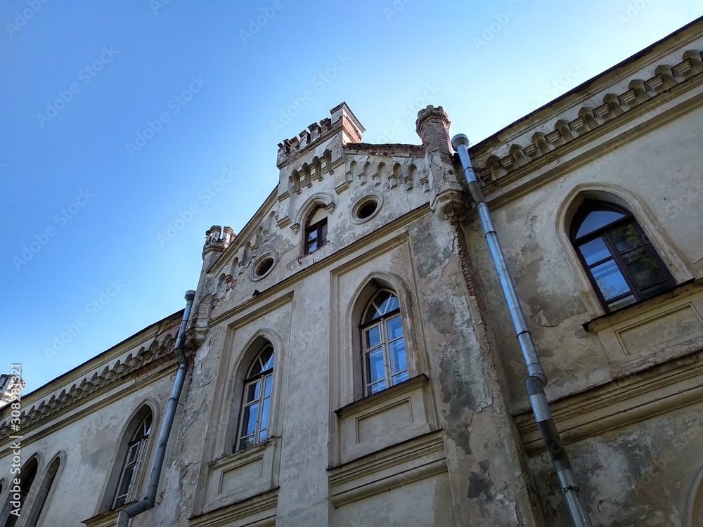 Fototapeta premium Abandoned estate, castle, palace