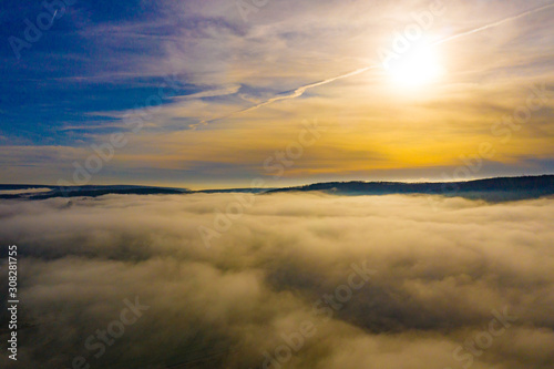 Sonnenaufgang über Nebel © Michelle